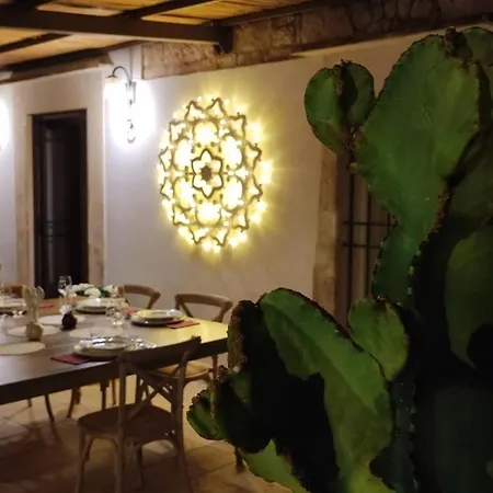 Trulli Apulia- Valle D'itria- *