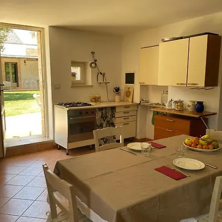 Trulli Apulia- Valle D'itria- בית הארחה מרטינה פרנקה
